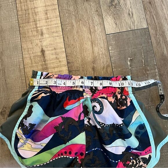 Nike Women's Icon Clash Tempo
Running Shorts size xs - Picture 3 of 13